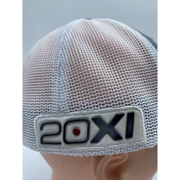 Nike Golf VR 20XI Mesh Baseball Cap Hat Mesh Logo Flexfit White Grey Size M/L - Picture 9 of 15